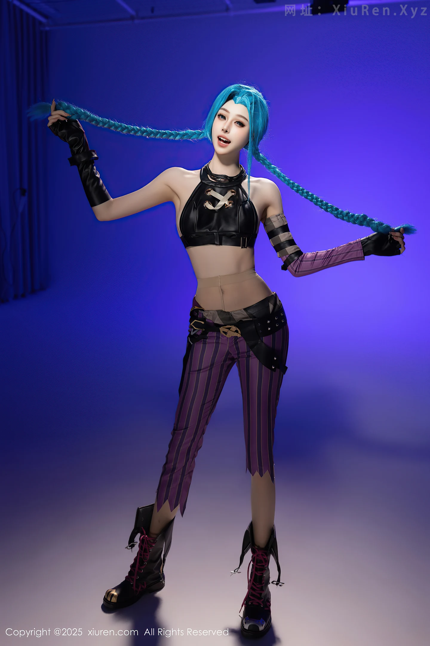 图片[5]-[XiuRen秀人网] VOL.10479 模特小逗逗性感Cosplay装扮配肉色丝袜秀曼妙身姿迷人诱惑写真79P-秀人网官方网站